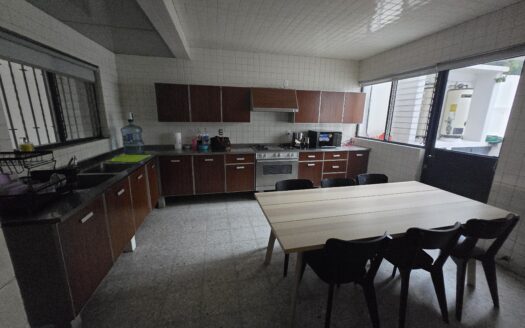 Excelente Inversión – Residencia en Jardines del Bosque – Guadalajara