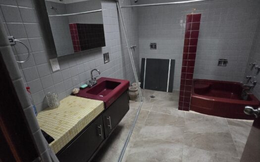 Excelente Inversión – Residencia en Jardines del Bosque – Guadalajara