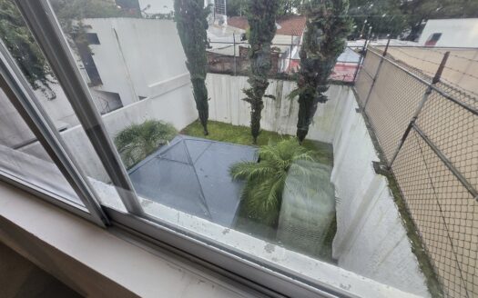 Excelente Inversión – Residencia en Jardines del Bosque – Guadalajara